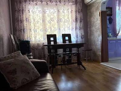 квартира по адресу Героев Днепра ул., 38-Б