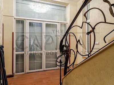 комерційна за адресою Київ, Саксаганського вул., 67