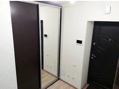 квартира по адресу с. Софиевская борщаговка, Миру ул., 40