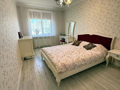 квартира по адресу с. Петропавловская борщаговка, Садовая ул., 1в