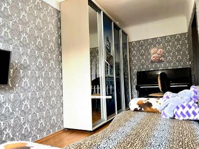 квартира по адресу вул. Топольова, 5