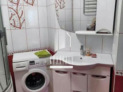 квартира за адресою Осіння, 33