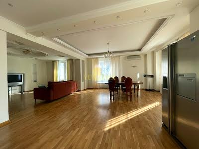квартира за адресою Дмитрівська вул., 17-А