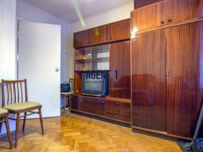 квартира за адресою Верховинна вул., 87