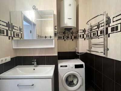 квартира за адресою Олени Пчілки вул., 8