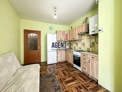 квартира за адресою с. Петропавлівська борщагівка, Миру вул., 15