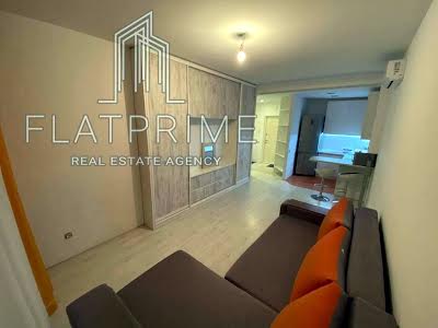квартира за адресою Регенераторна вул., 4 к4