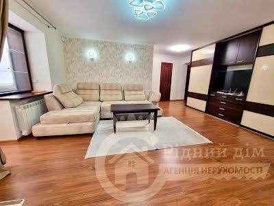 квартира по адресу Украинка, Соснова ул., 1