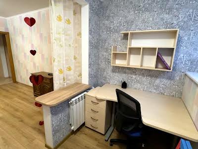 квартира за адресою Урлівська вул., 38-А