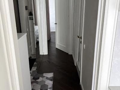 квартира за адресою Салютна вул., 2