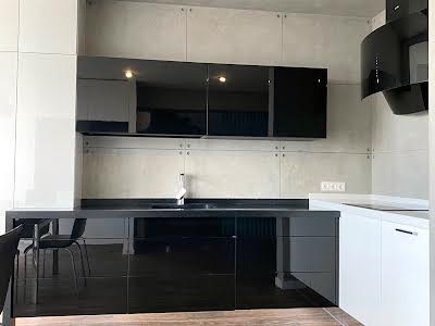 квартира за адресою Вадима Гетьмана, 1Б
