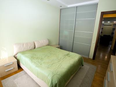 квартира по адресу Панаса Мирного ул., 8