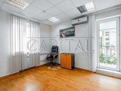 коммерческая по адресу Оболонская ул., 21