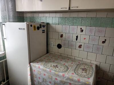 квартира за адресою Машинобудівна вул., 25