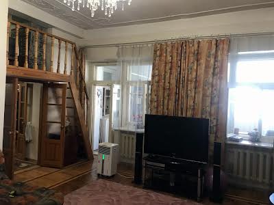 квартира за адресою вул Верхній Вал, 48/28А