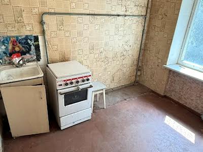 квартира за адресою Ревуцького вул., 17-Б