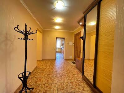 квартира за адресою Тарасівська вул., 21