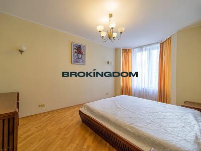 квартира по адресу Степана Руданского ул., 4-6