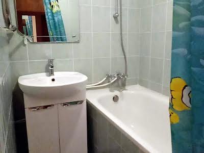 квартира за адресою Патріарха Мстислава Скрипника вул., 15