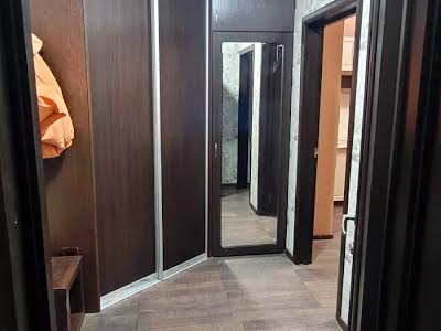 квартира по адресу Киев, Владимира Наумовича ул. (Антонова-Овсієнка), 4
