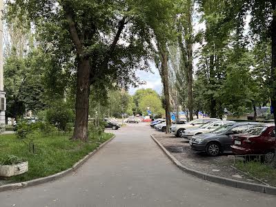 квартира за адресою Марії Приймаченко бульв. (Академіка Ліхачова), 8-Б