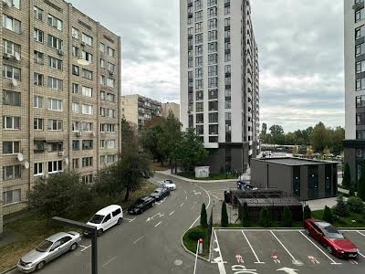 квартира по адресу Любомира Гузара просп. (Космонавта Комарова), 11