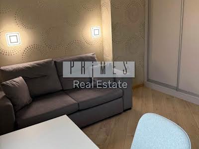 квартира за адресою Дегтярівська вул., 25а к1