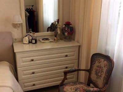 квартира за адресою Дніпровська набережна вул., 14-Б