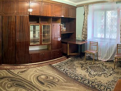 квартира за адресою Петропавлівська вул., 13/8