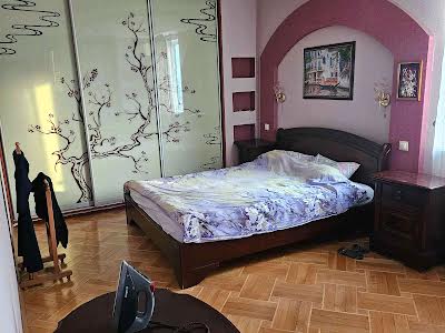 квартира по адресу Киев, Генерала Геннадия Воробьёва ул. (Курська), 13-Е