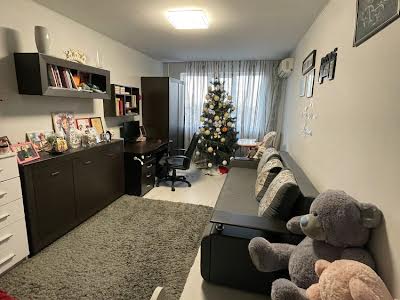 квартира за адресою Ферганська вул., 33а