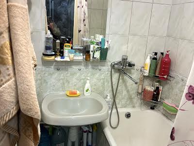 квартира за адресою Митрополита Василя Липківського вул. (Урицького), 32