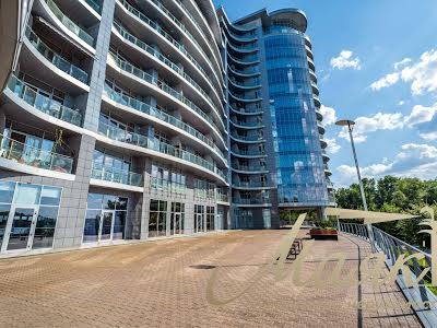 квартира за адресою Раїси Окіпної вул., 18