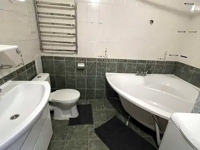 квартира за адресою Срібнокільська вул., 1