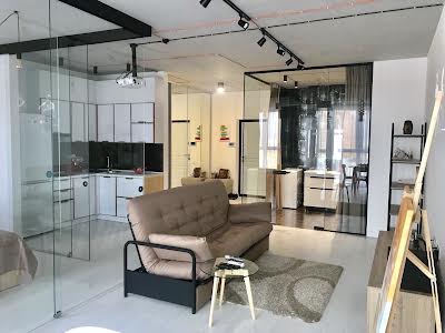 квартира за адресою Київ, Драгоманова вул., 2