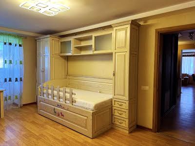 квартира по адресу Авиаконструктора Антонова ул., 8