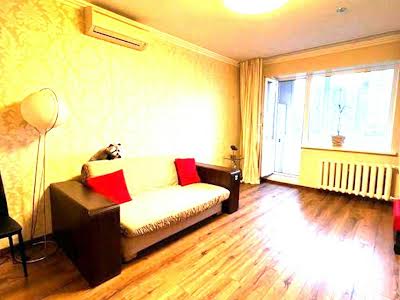 квартира по адресу Зои Гайдай ул., 37