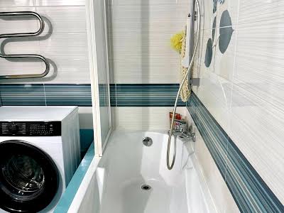 квартира по адресу Героев Днепра ул., 38-Б