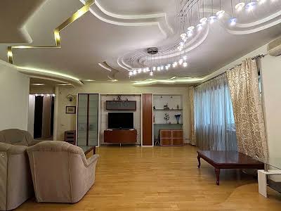 квартира по адресу Андрея Верхогляда ул. (Михайла Драгомирова), 4