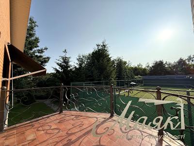 будинок за адресою Олександра Довженка вул.