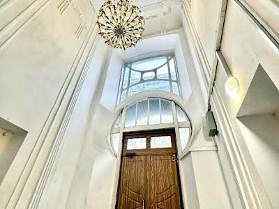 квартира по адресу Малая Житомирская ул., 5