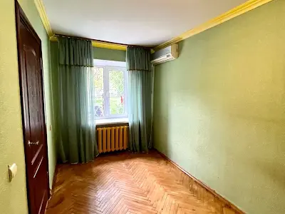 квартира за адресою Сулеймана Стальського вул., 20