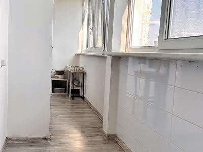 квартира за адресою Європейського Союзу просп. (Правди), 8-А