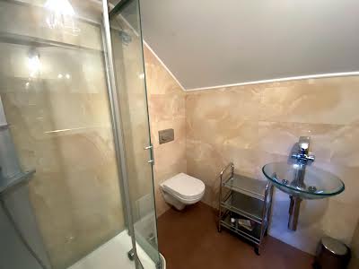 квартира за адресою Клінічна вул., 28
