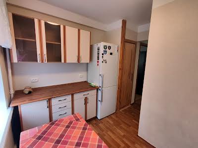 квартира за адресою Верховної Ради бульв., 22-Б
