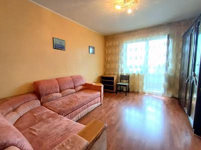 квартира за адресою Володимира Івасюка просп. (Героїв Сталінграду), 61