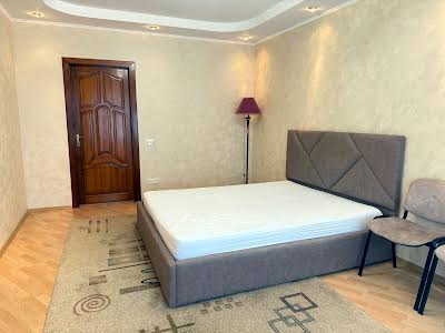 квартира за адресою Федора Ернста вул., 12