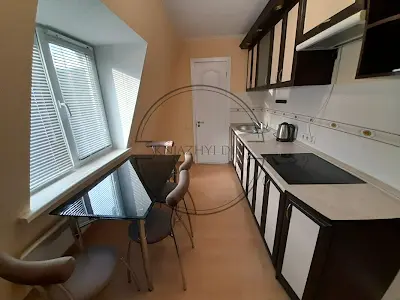 квартира за адресою Красицького вул., 8