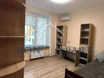 квартира за адресою Івана Кавалерідзе вул., 3