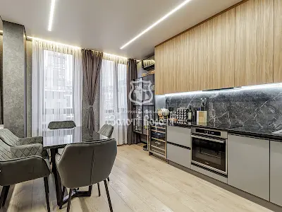 квартира за адресою Салютна вул., 2
